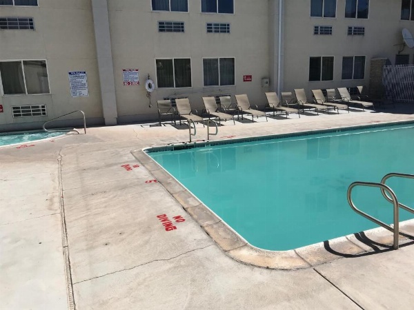 Americas Best Value Inn Cedar City image 11