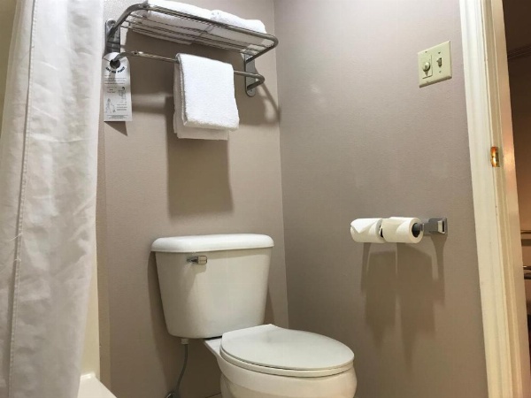 Americas Best Value Inn Cedar City image 28