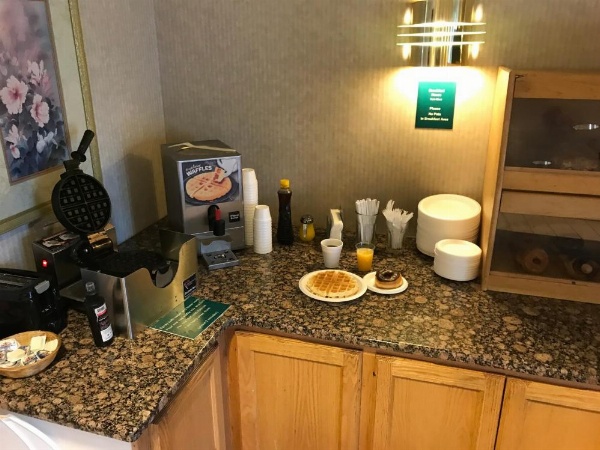 Americas Best Value Inn Cedar City image 9